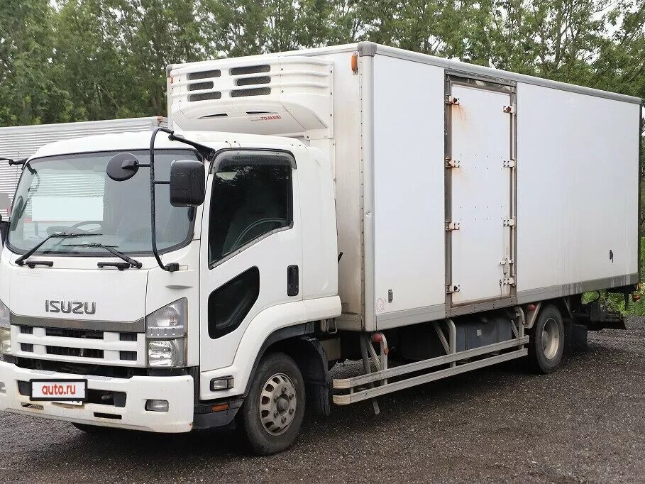 Isuzu forward 2000 фургон. Isuzu forward 2007. Исузу форвард рефрижератор 7 тонн. Исузу форвард 5 тонн рефрижератор. Купить грузовик исудзу