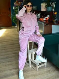 Вельветовый спортивный костюм