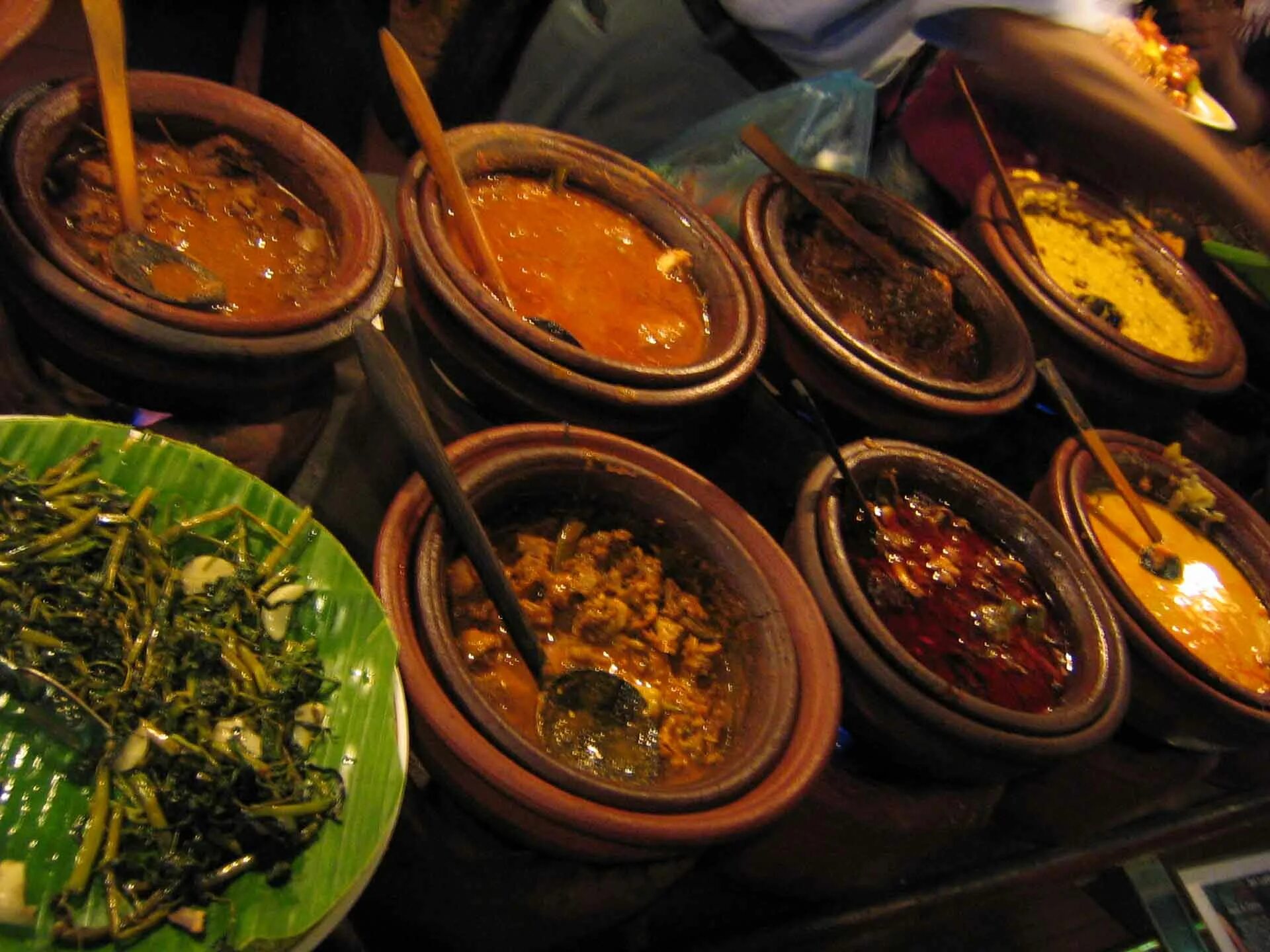 Шри Ланка нац кухня. Рис и карри Шри Ланка. Национальные блюда Шри Ланки. Карри блюдо Шри Ланка. Питание на шри ланке