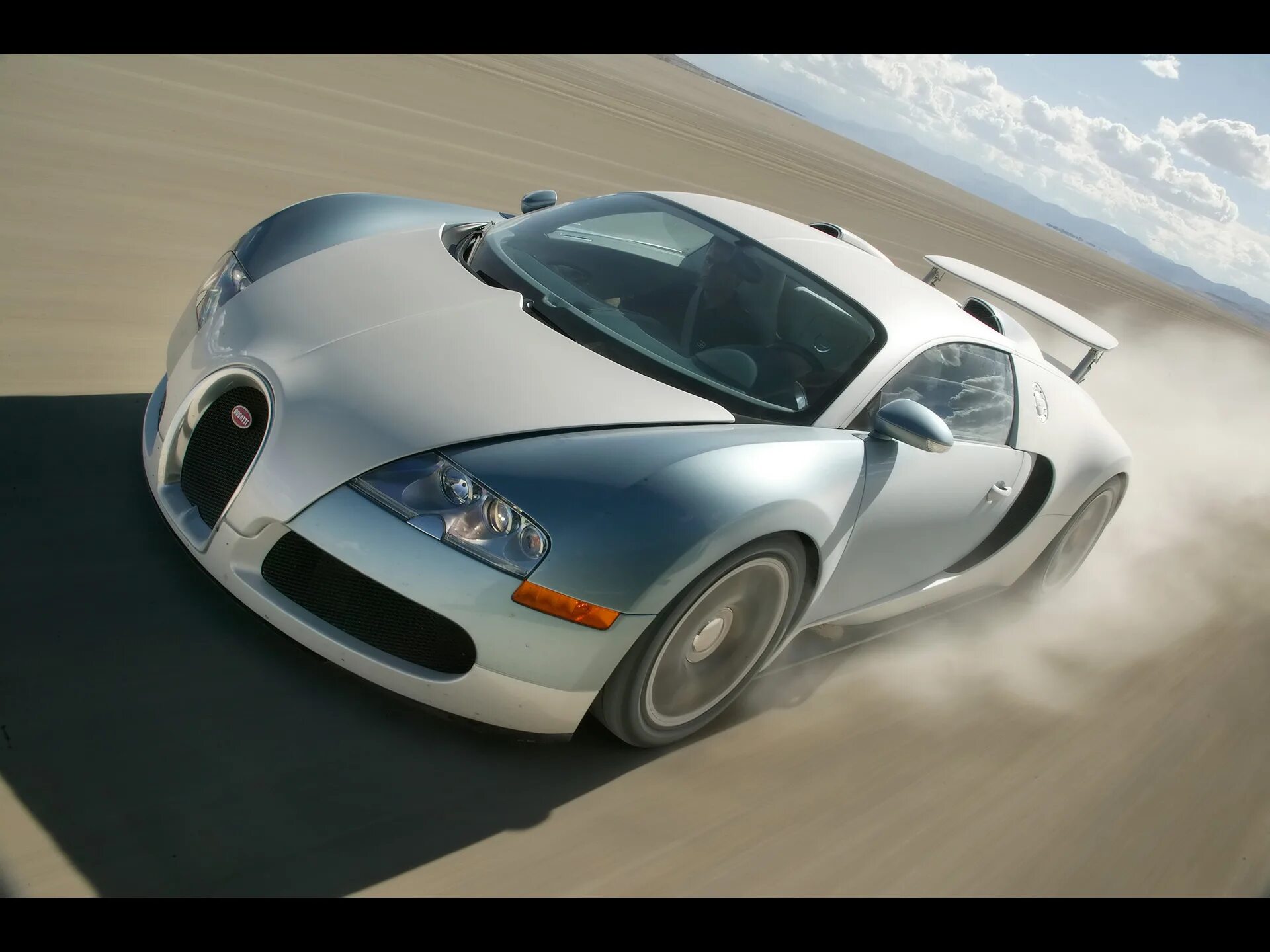 Бугатти Вейрон 2007. Bugatti Veyron 16.4 2007. Bugatti Veyron 2005. Bugatti Veyron 2001.