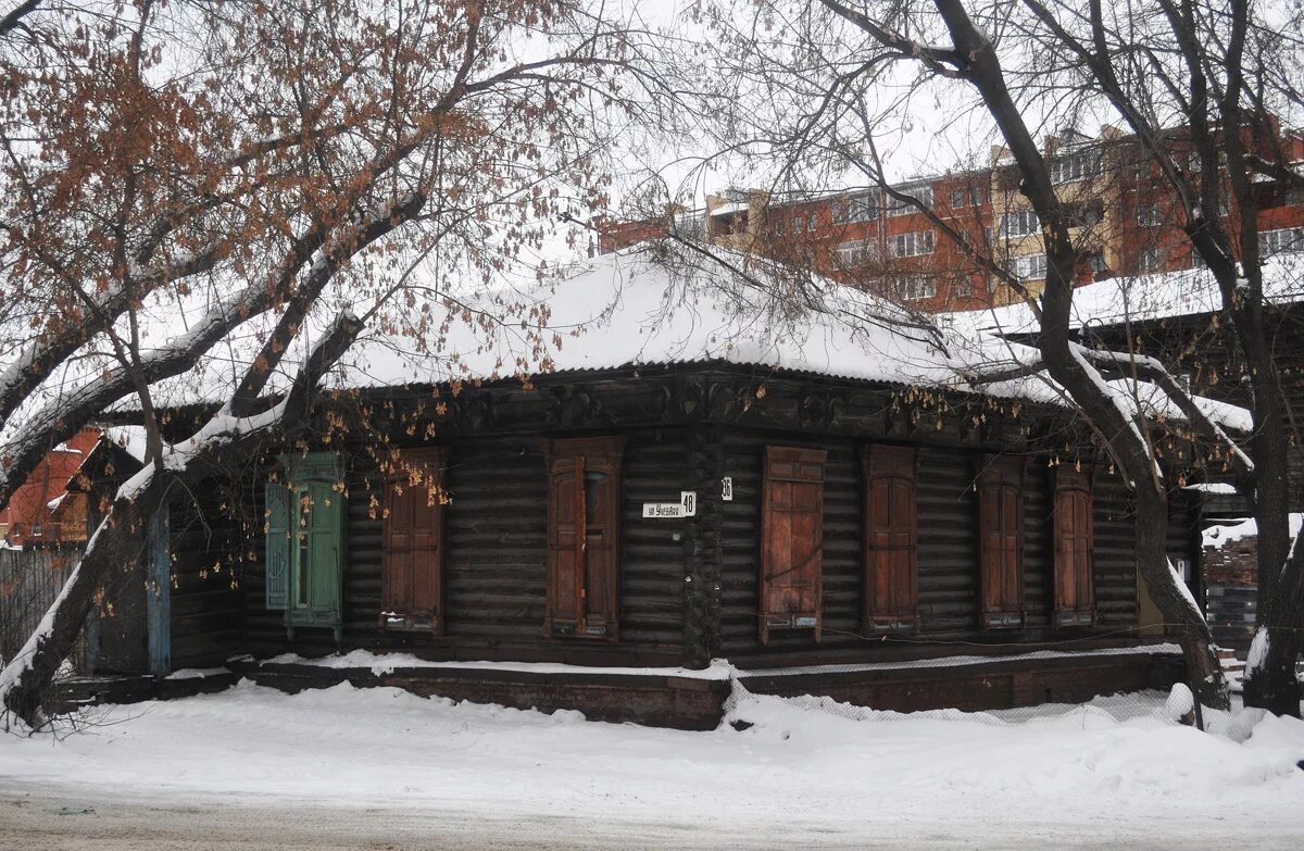Улица учебная омск. Деревянное зодчество омск. Усадьба турчанинова соликамск. Омск улица красных зорь 54. Г омск уч.