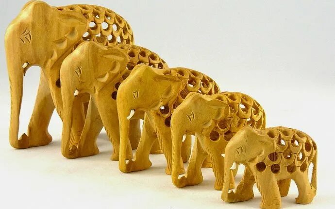 фигурки фен шуй. статуэтка слон lefard a276826. фигурка белый слон. слоны статуэтки значение хобота. статуэтка слона с поднятым хоботом белый.