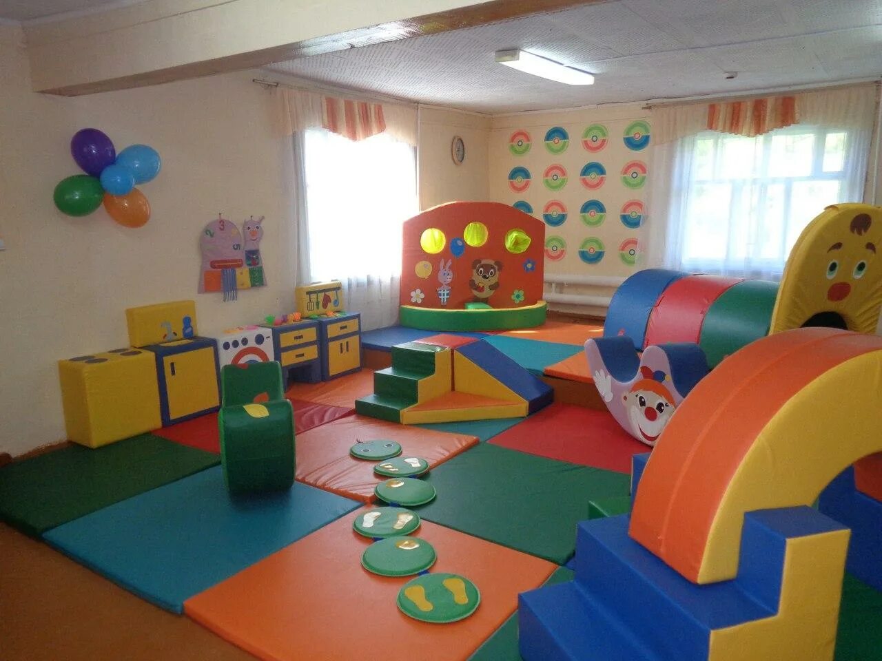 Зона досуги. Оборудование для игровых комнат. Оборудование для детских игровых комнат. Детская игровая комната. Оборудование для игровой комнаты для детей.