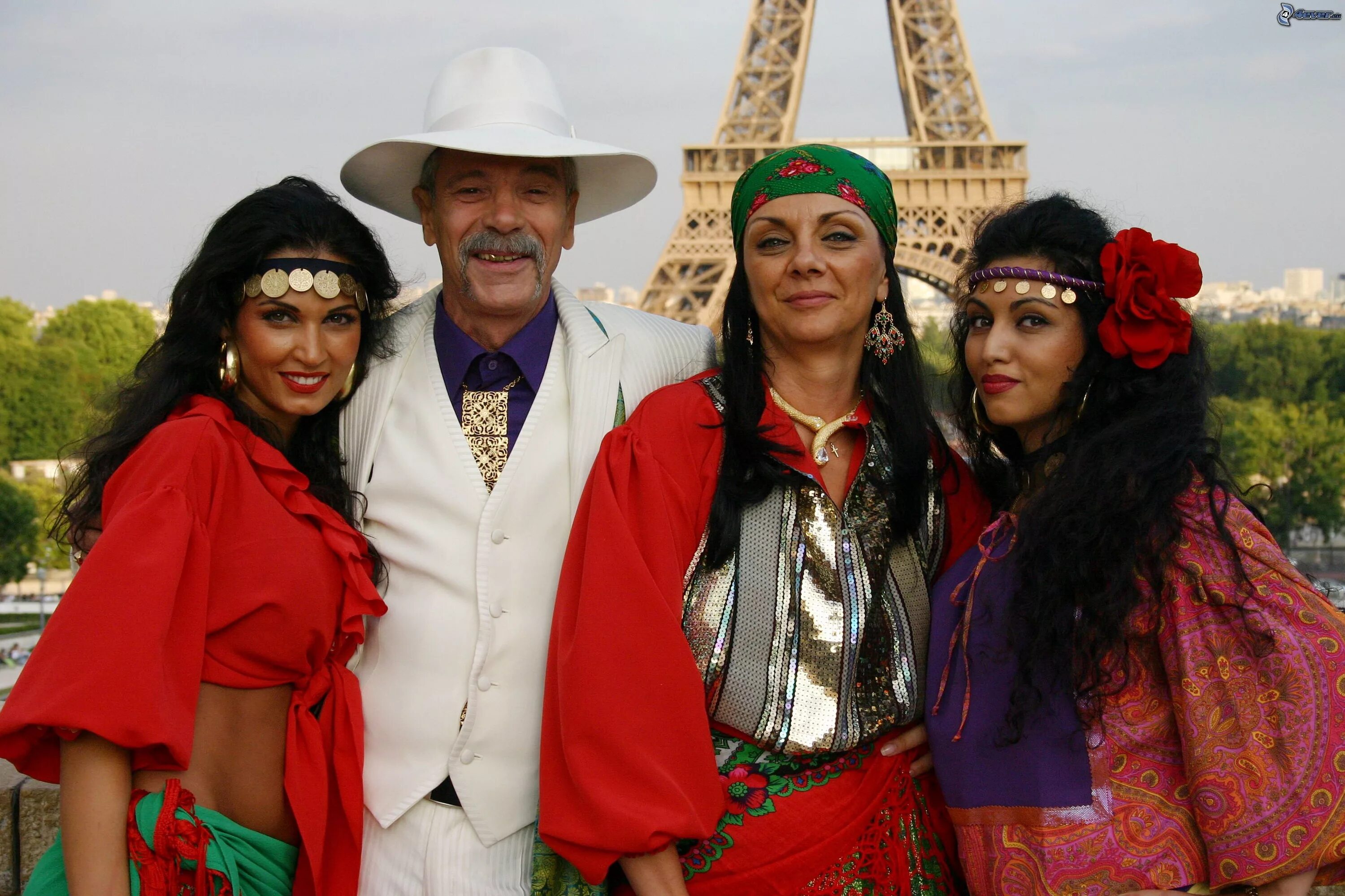 цыганки мексиканский сериал gitanas. цыгане 2004. бразильский сериал про трех сестер. сериал цыгане 2004. сериал цыгане 2004.