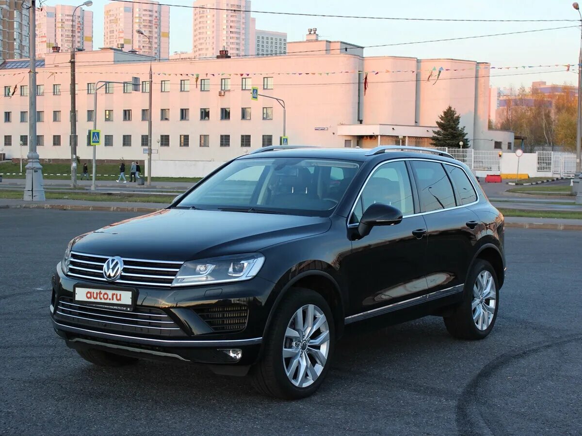 Автомобиль volkswagen touareg