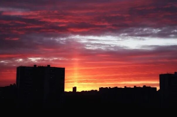 Когда сегодня будет закат. Закат в Москве. Вчерашний закат в Москве. Сегодняшний закат в Москве. Закат вчера в Москве.