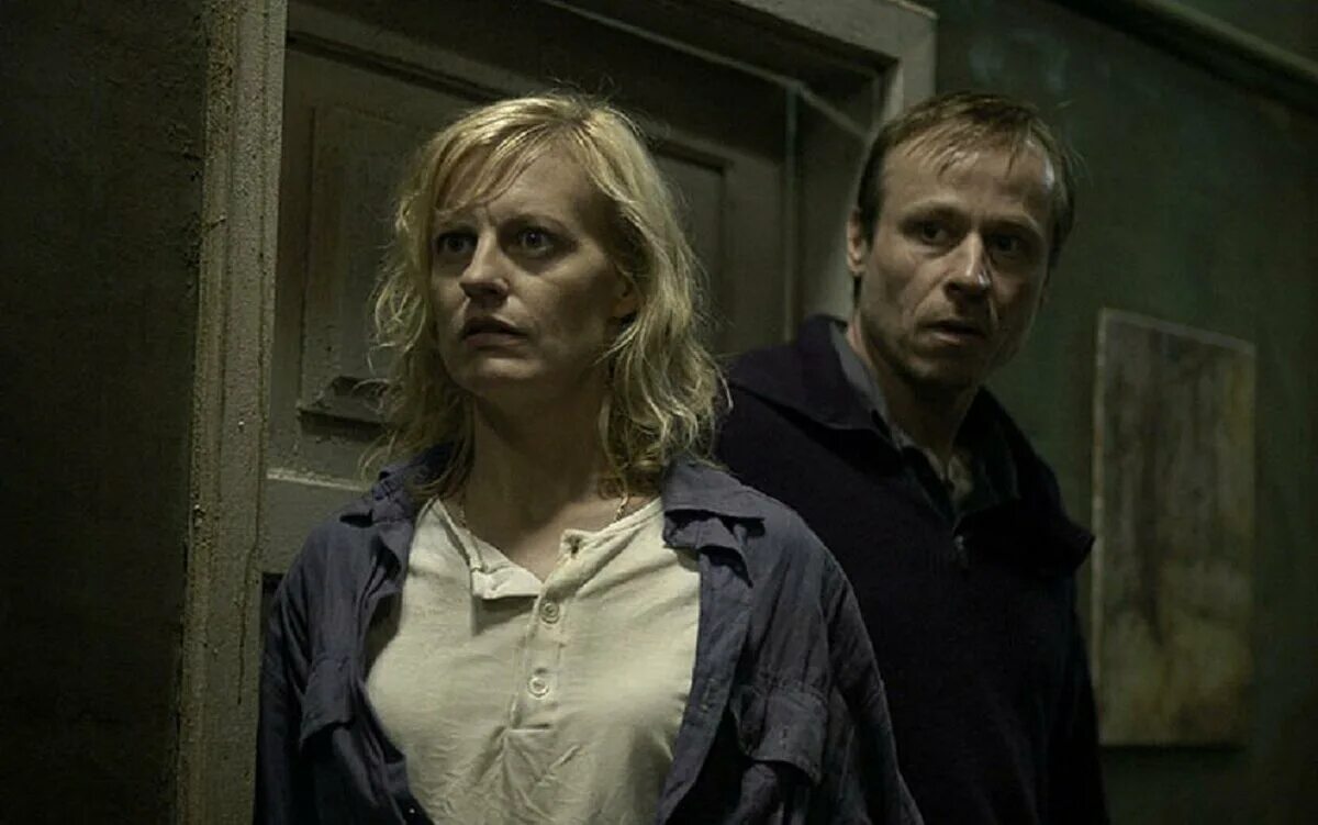 Ужасы про заброшенные дома. Заброшенный дом (the abandoned) 2006. заброшенный дом испания, 2006, ужасы.