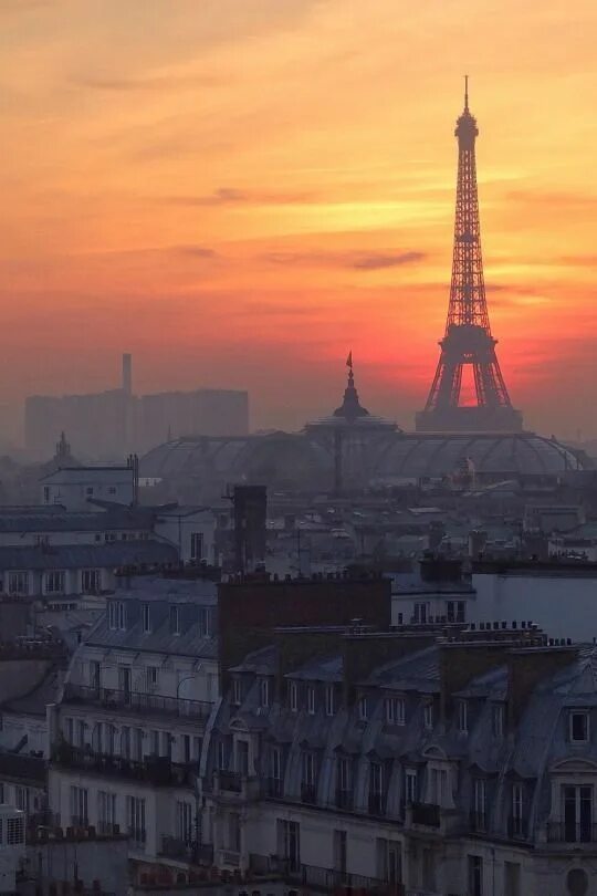 Париж Восход Эйфелева башня. Париж закат. Закат над Парижем. Рассвет в Париже.