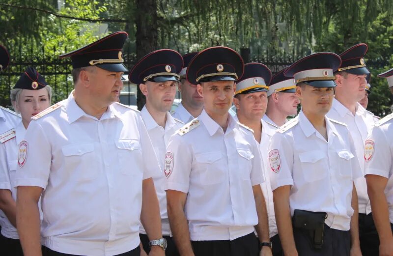 Приставы белогорск амурская область. Начальник ГИБДД Белогорска Амурской области. Транспортная полиция Белогорск Амурская область. Госавтоинспекция Амурской области. Белогорск Амурская область сотрудники милиции.