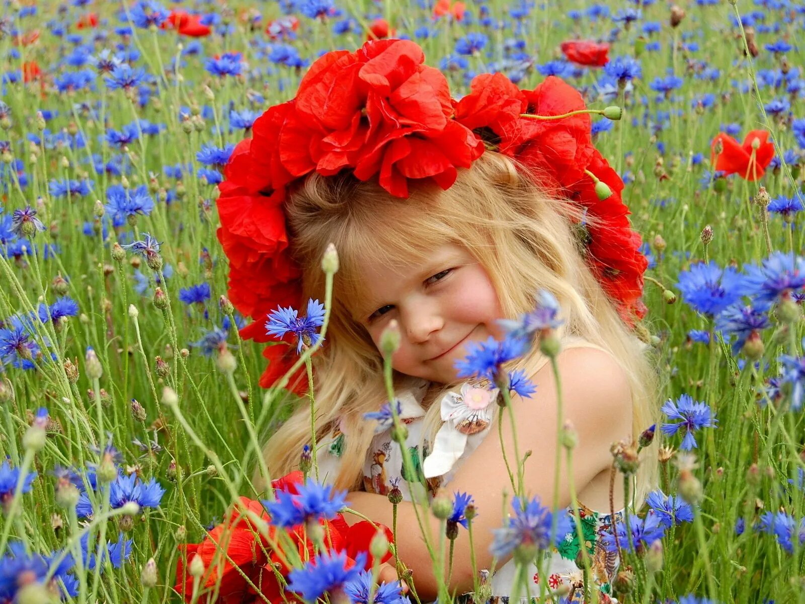 Инсталляция на тему ах какое славное лето. Инсталляция воспоминание о моей бабушке. Портрет времени ах какое славное лето. Лёгкий рисунок ах какое славное лето портрет времени. Ах какое славное лето рисунок.