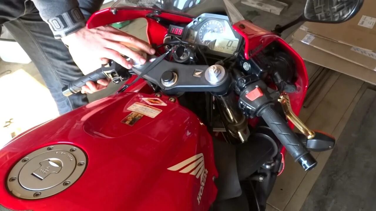 Как завести мотоцикл после