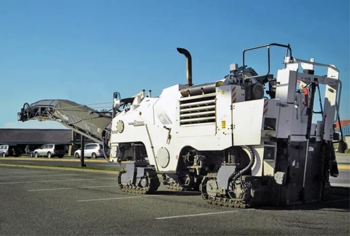 Фреза wirtgen w200. Фреза самоходная дорожная. Асфальтовая фреза wirtgen вес. Фреза для снятия асфальта. Фреза wirtgen w 120f.