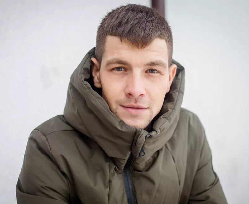 Дмитриенко береги. Дмитренко. дмитрий дмитриенко. дмитрий дмитриенко дом 2. фото димы дмитренко.