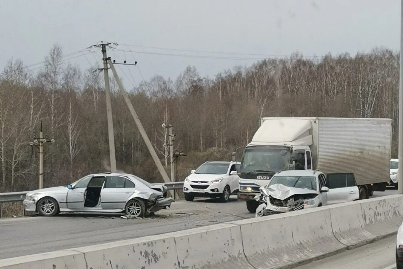 Авария на объездной тюмень вчера. Дтп на объездной тюмень. Дтп на московском тракте тюмень. Дтп тюмень вчера на объездной. Дтп тюмень вчера на объездной.