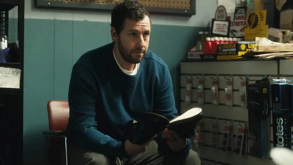 Сапожник фильм 2014 огурцы. Адам сэндлер. Адам сэндлер фото. Сапожник адам. Сапожник фильм 2014.