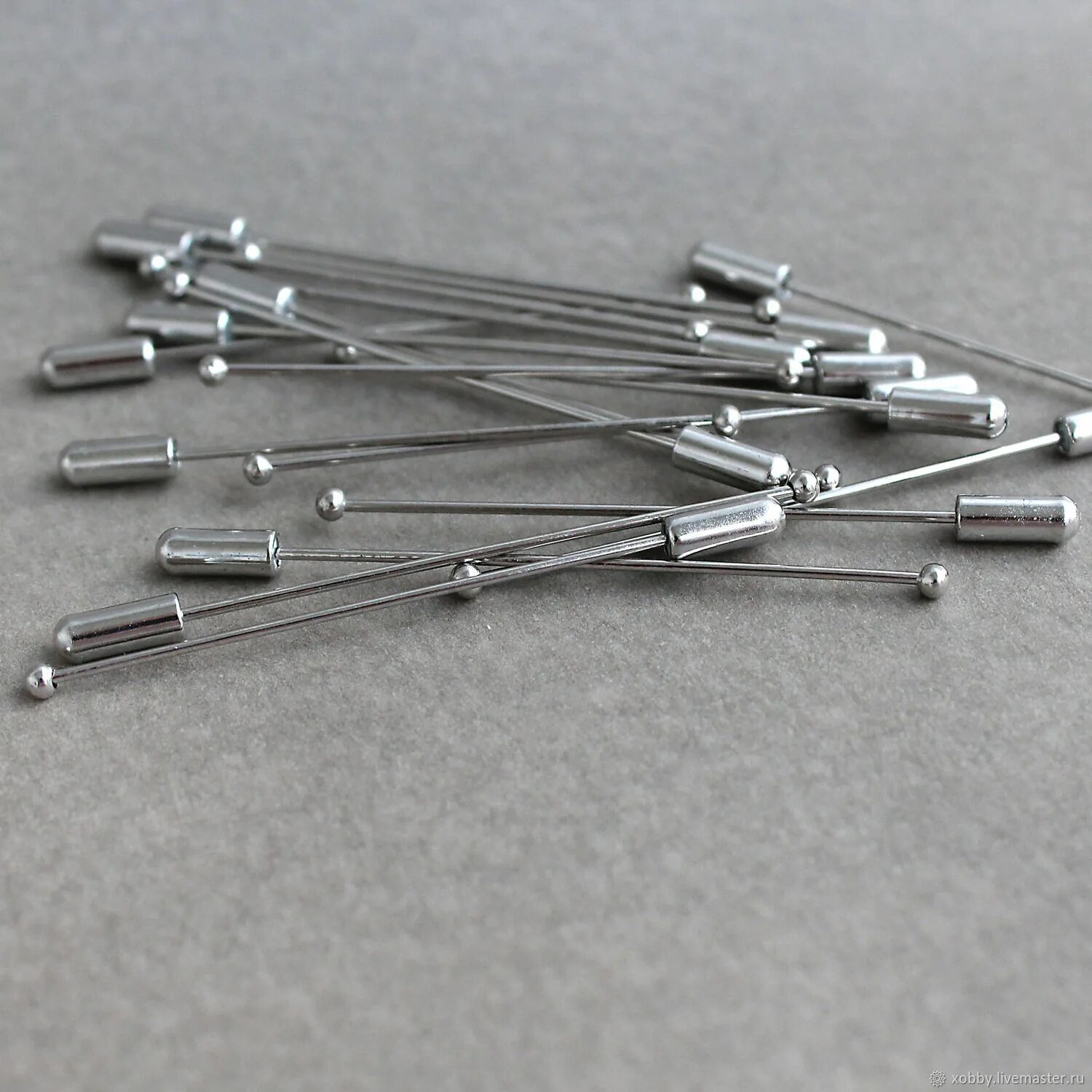 Английская булавка. Канцелярские иголки. Маленькие иголочки. Кнопки силовые attache ассорти (11 мм, 50 штук в упаковке). Маленькая игла.