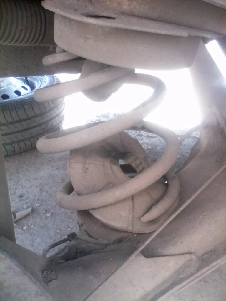 замена задних пружин - Daewoo Nexia, 1,5 л, 2007 года запчасти DRIVE2