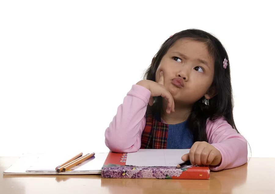 О людях и книгах. Счастливый ребенок. Девушка раздумывает. Человек мечтает. Девочка задумалась.