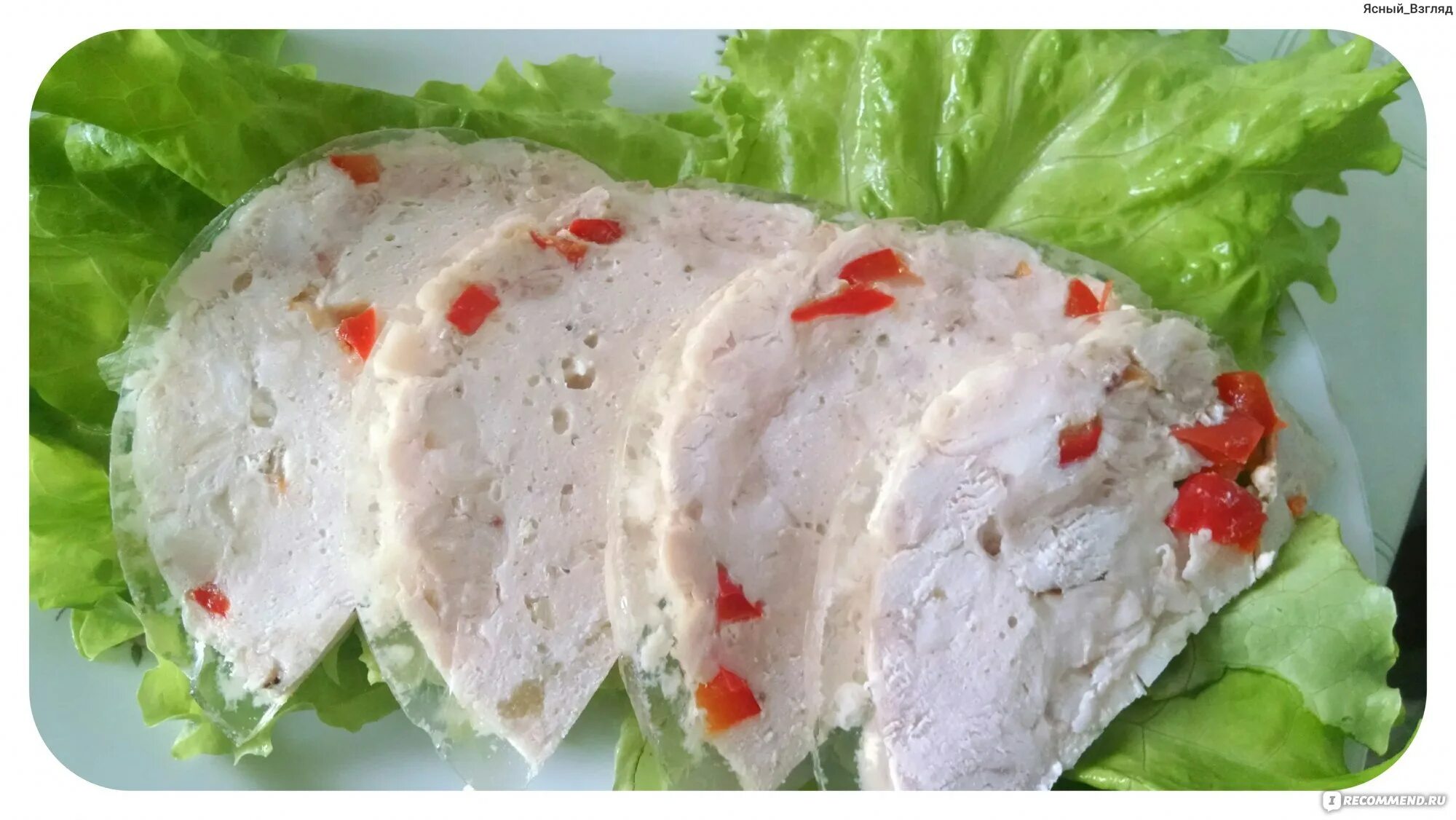 Thin chicken. Грудка куриная охлажденная. Куриная грудка на пару. Куриное филе на разделочной доске. Маленькие круглые грудки.