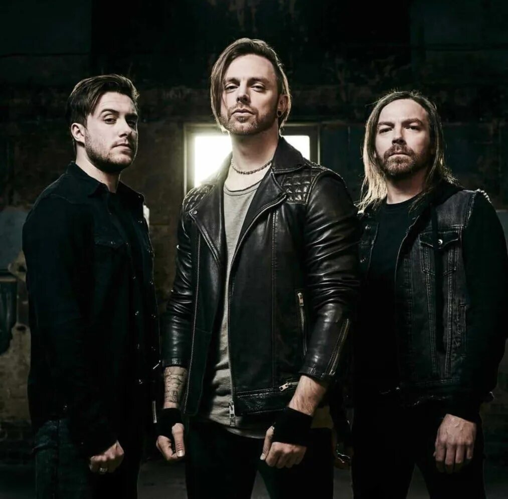 Bullet for my valentine demon. Группа bullet for my valentine. группа bullet for my valentine 2025. группа bullet for my valentine 2005. bullet for my valentine 2025.