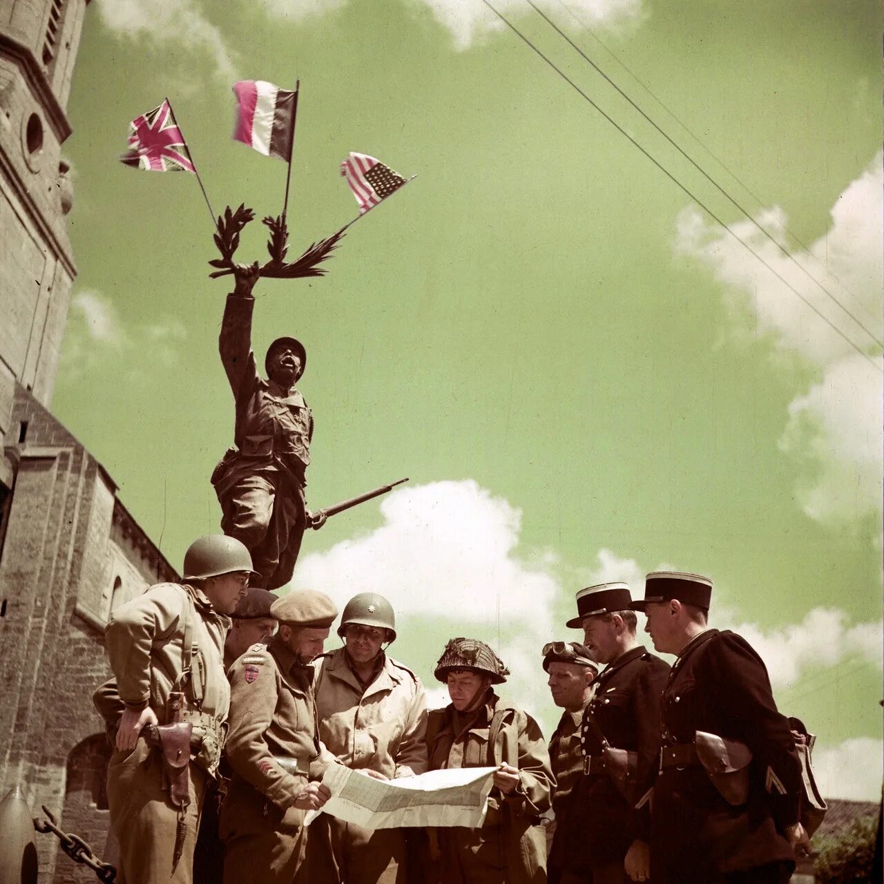 Французы во второй мировой. Франция ww2. Освобождение Франции ВМВ. Американские войска в Париже 1944.