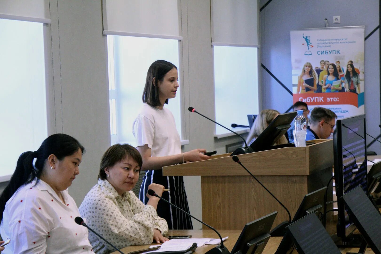 Мировая нищета статистика. Малый бизнес в 2022 году в россии. Топ производителей мяса птицы в россии 2021. Проблемы 2022 года. Бюджет сша на 2022.