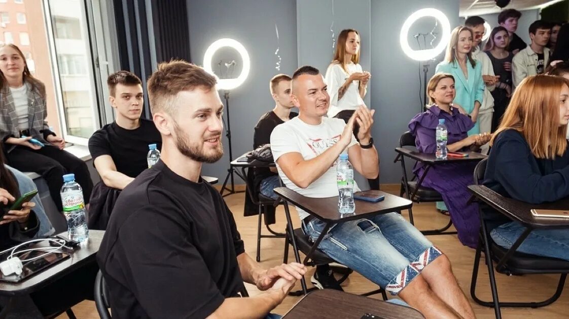 Пипл студия. Инсайт пипл продюсерский центр. insight people офис. продюсерский центр insight people липецк. insight people воронеж.