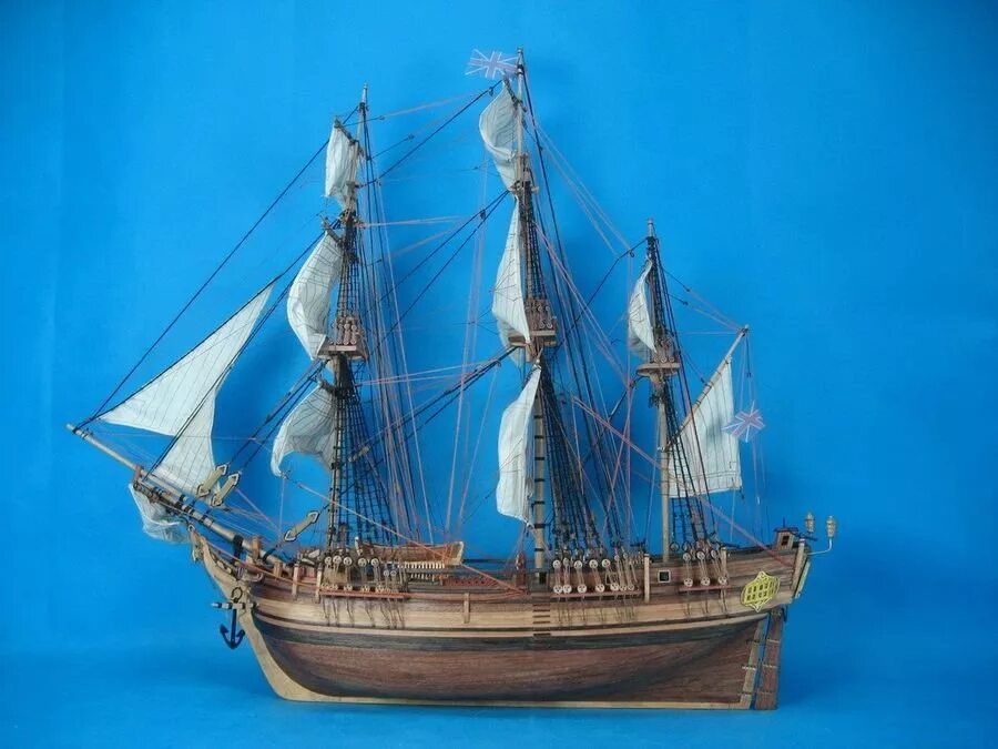 1 48 37. Парусник HMS Bounty. Корабль HMS Bounty. HMS Bounty модель. Фрегат Лютин.