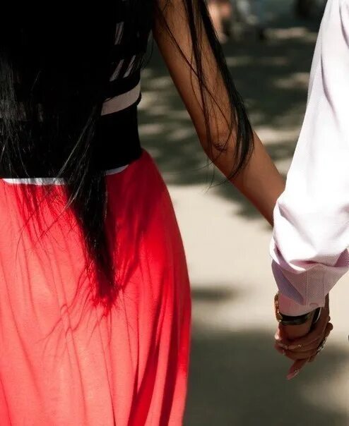 Цыганская атмосфера. А горький вкус твоей любви. Цыганская атмосфера картинки. Притхвирадж сукумаран с женой. Miss_ledi_777.