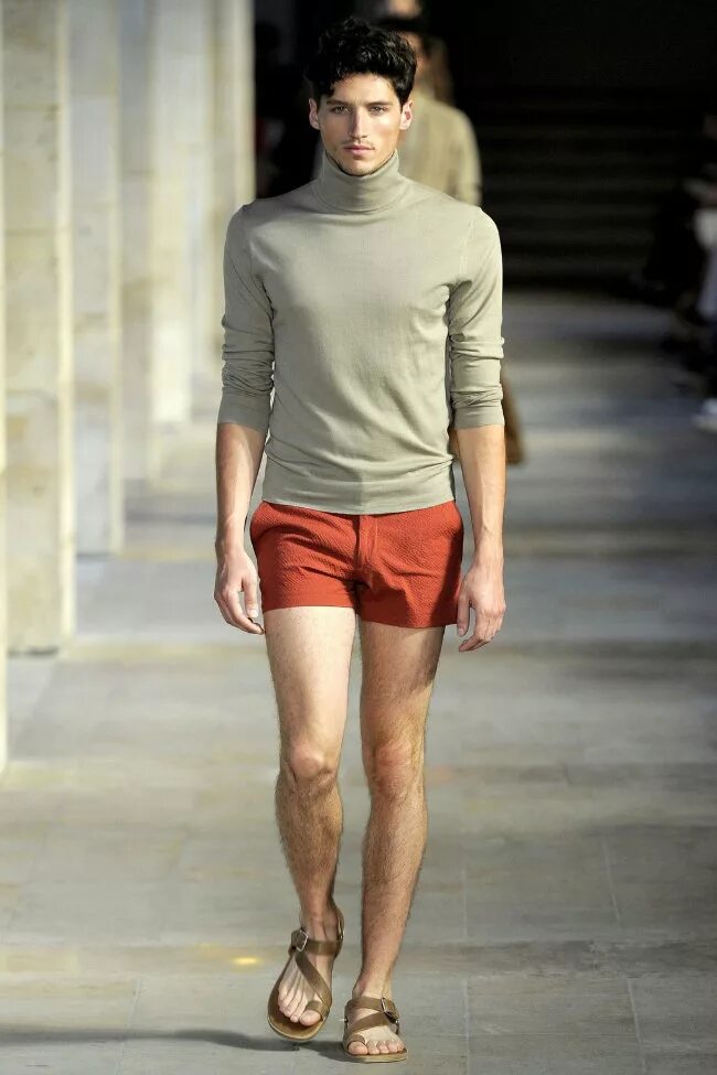 Spring short. Hermes шорты. hermes одежда мужская шорты. hermes мужская коллекция лето. hermes 2025 spring.