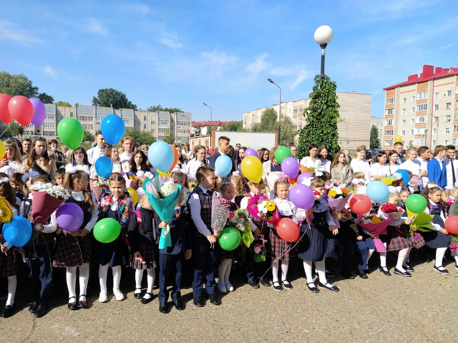 Гимназия 3 работа. Гимназия 3 чистополь. гимназия 3 чистополь директор. гимназия 3 чистополь учителя. учителя 3 гимназии город чистополь.