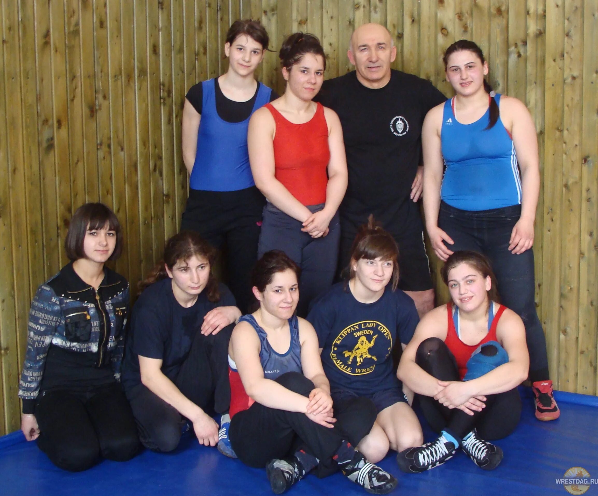 Женская сборная Дагестана по вольной борьбе. Женщины спортсменки Дагестана. Дагестанские борцы женщины.
