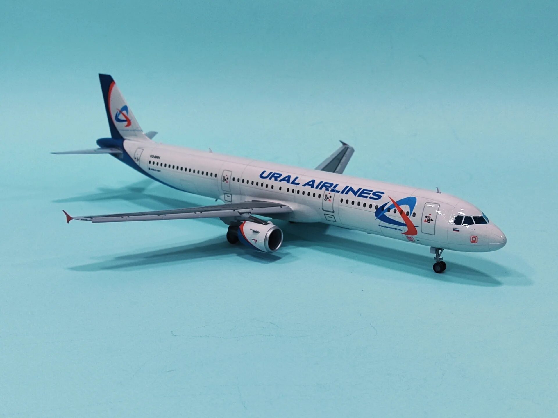 A321-251nx. Аэробус 321 нео уральские. Самолет а320 neo уральские авиалинии. Airbus a321 уральские. A321 ural.
