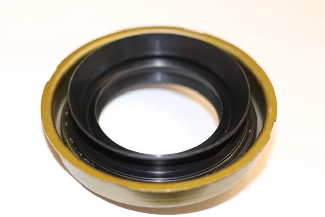 Сальник хвостовика форд маверик 3. Сальник заднего моста шевроле каптива с 100. Сальник редуктора заднего моста санг енг актион спорт 2008. Сальник раздатки опель фронтера а ah8507f. Сальник хвостовика раздаточной коробки nissan pathfinder.