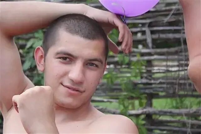 Магомедов мурад мухтарович. Актер эржан осмонов. Магомедов мурад мухтарович. Райдо альгиз юстас овчарка мухтар. Эржан арипов.