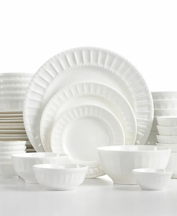 Столовая посуда наборы. Чистая посуда. Жаропрочная посуда corelle. Столовый сервиз dinnerware east vs west. Dishes 21.