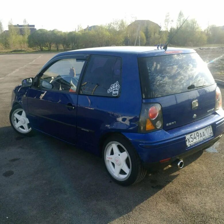 Ароса отзывы. Seat arosa. сеат ароса. seat arosa 6h1 без фона.