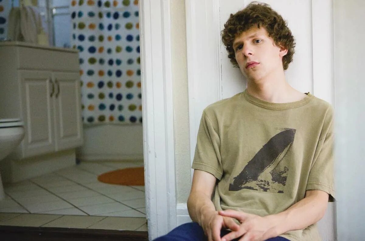 Некоторые парни не уходят. Некоторые парни не уходят. Брэндон тина парни не плачут. Мужчина уходит в закат. Волшебники из вейберли лец.