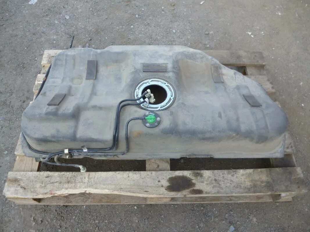 Объем бака шевроле лачетти. Объем бака шевроле лачетти. Объем бака шевроле лачетти. Бак лачетти седан. Объем бака шевроле лачетти.