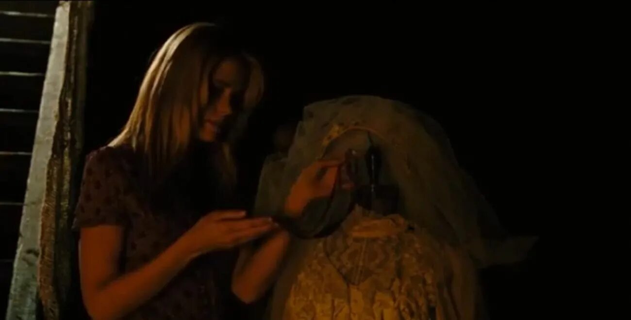 Девушка из хижины 2023. Огромная девушка я голодная фильм. Стук в дверь фильм 2023 кадры. Девушка из хижины 2023. Девушка из хижины 2023.