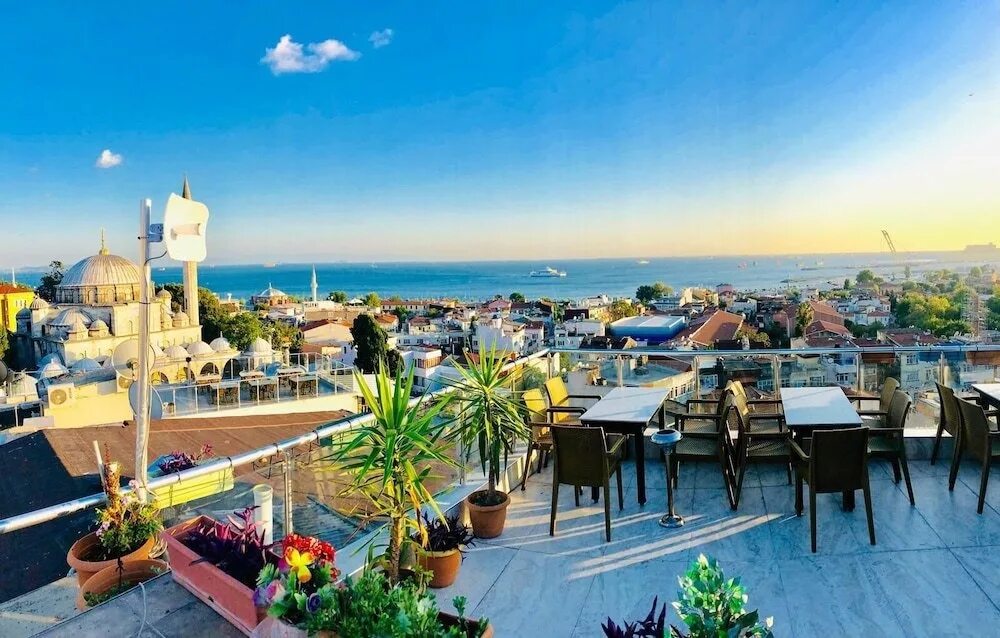 Theodian hotel стамбул. Hotel megaron 3* (султанахмет (стамбул)). Theodian hotel. Theodian hotel. Theodian hotel 4 турция стамбул.