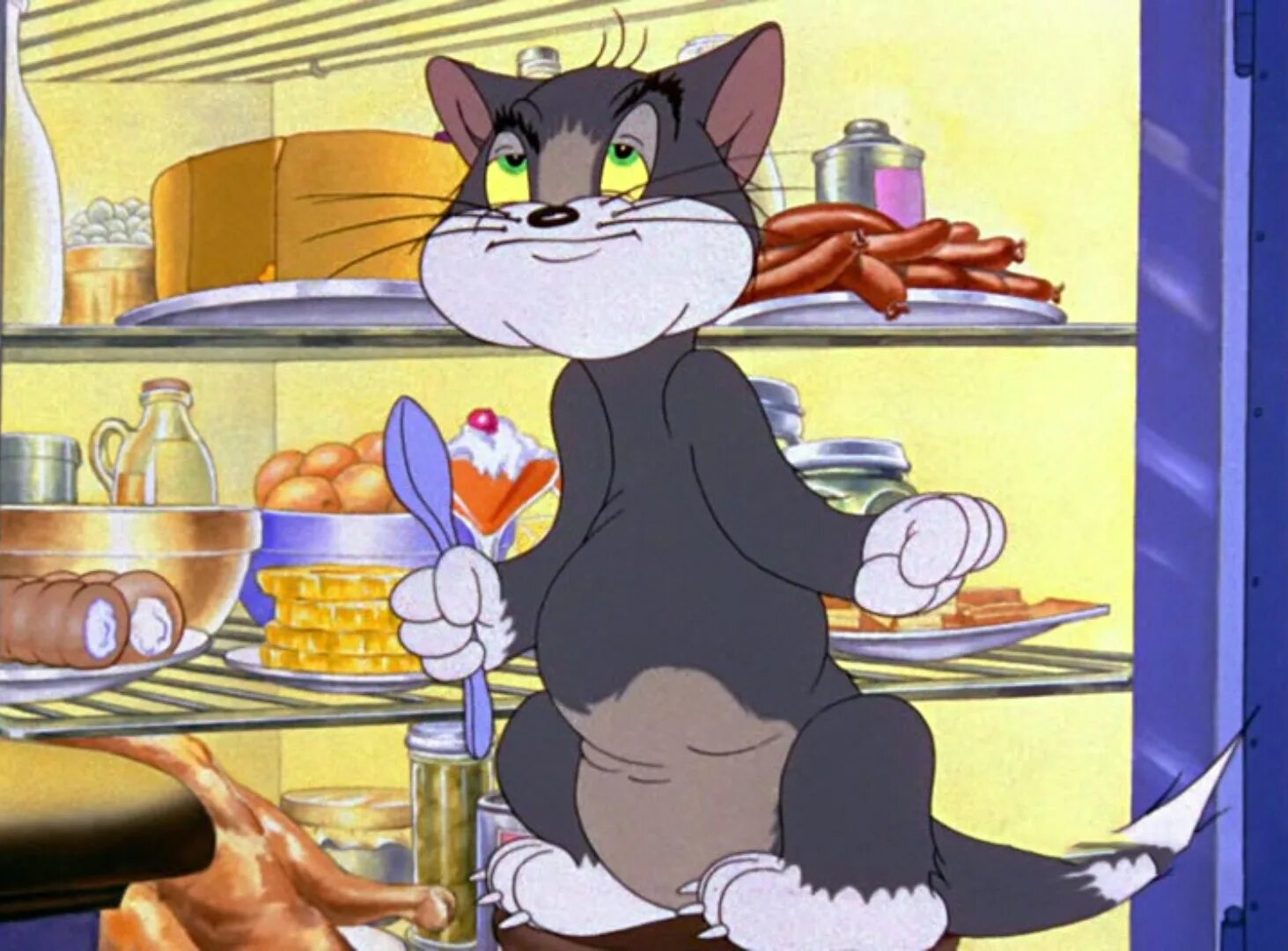 Том смотрит в книгу. Том 1940. Кот том и Джерри. Tom and Jerry 1940. Том и Джерри холодильник.