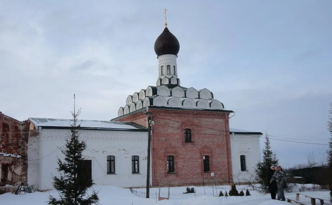 Свято троицкий нижегородская область. Свято-Троицкий Островоезерский монастырь в Ворсме. Церковь Казанской иконы Божией матери Ворсма. Храм в Ворсме Нижегородской области.