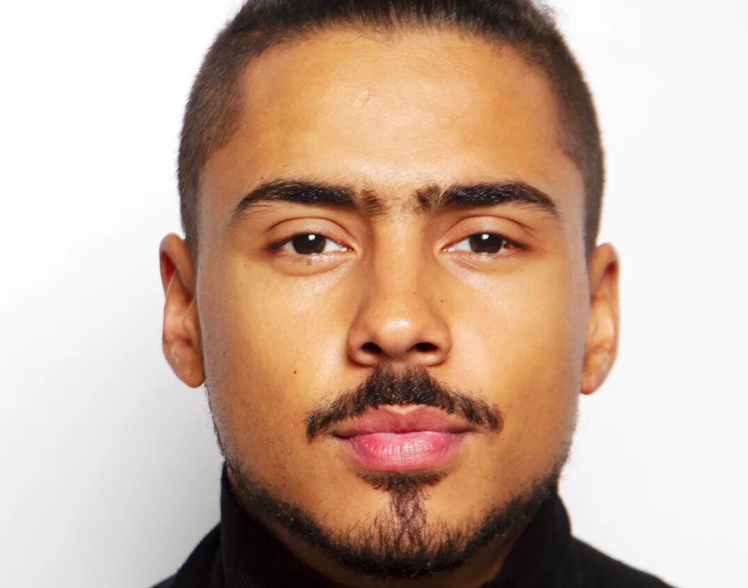 Quincy Brown. Quincy актер. Куинси Чад Френсис снегопад. Куинси браун