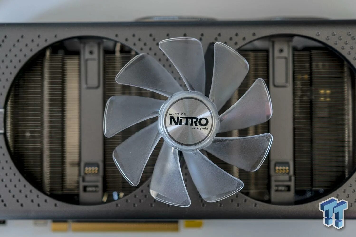 RX 580 Sapphire Nitro. RX 580 8gb Sapphire Nitro+. Sapphire AMD Radeon RX 580 Nitro+. Sapphire Radeon RX 580 8gb. Amd 580 series