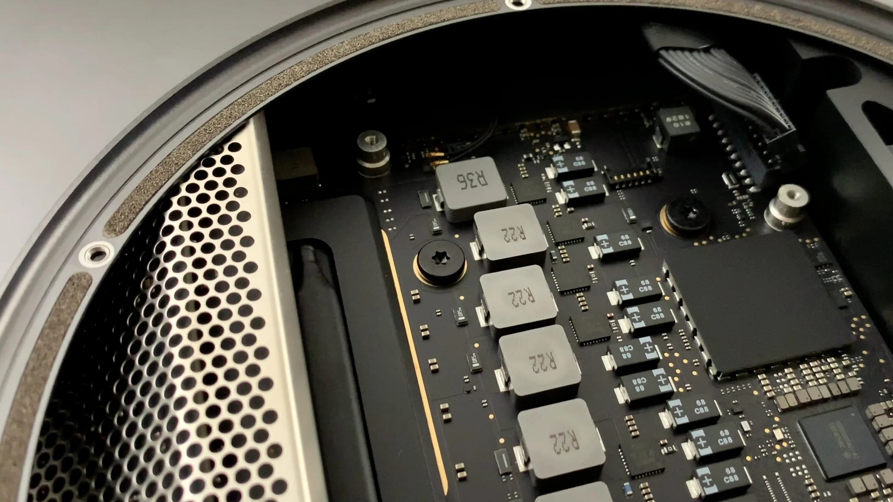 Апгрейд мак. Mac mini 2014 апгрейд. Mac mini 2011 ssd. Apple mac mini late 2012. Mac mini 2012 ifixit.