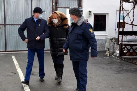 Представитель надзора