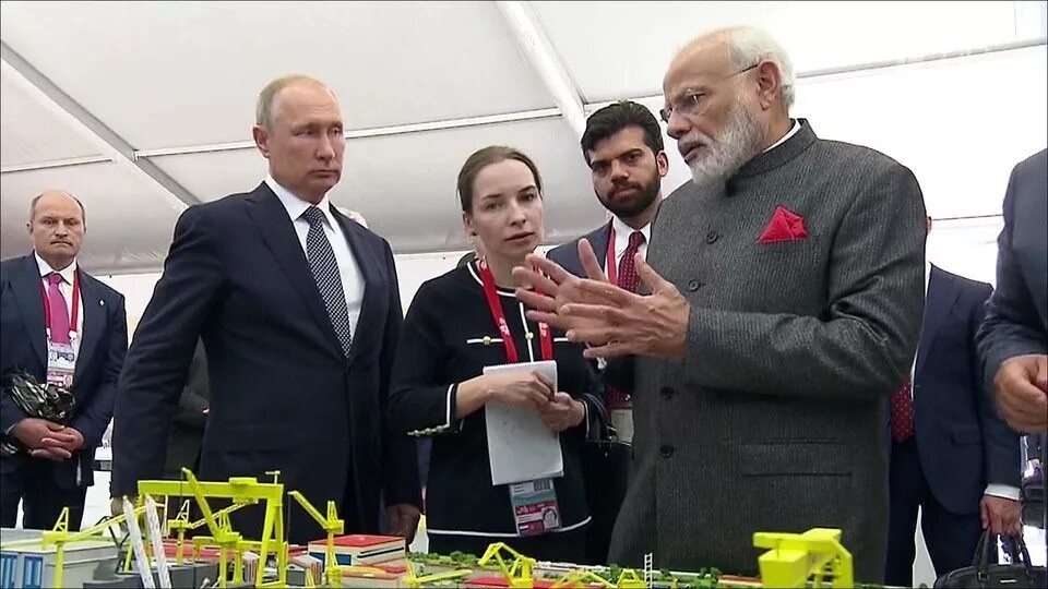 Визит моди в москву 2025 когда. Нарендра моди владивосток.