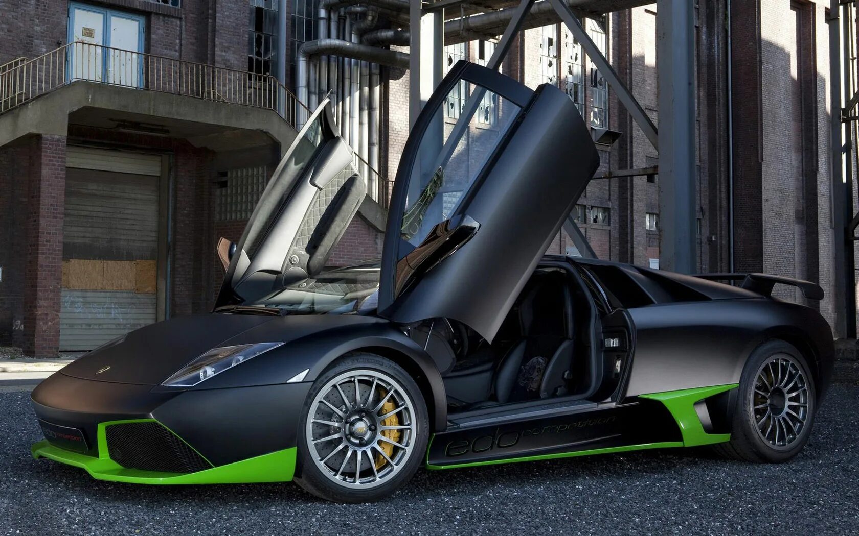 Bmw 328 2022. Ламборгини венено 2020. Ламборгини суперкар. Lamborghini veneno roadster 2020. Спорткар lamborghini centenario.