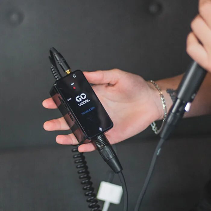 Go vocal. Vocal pro tc helicon. микрофон и усилитель для вокала. интерфейс tc helicon go guitar. интерфейс tc helicon go vocal.